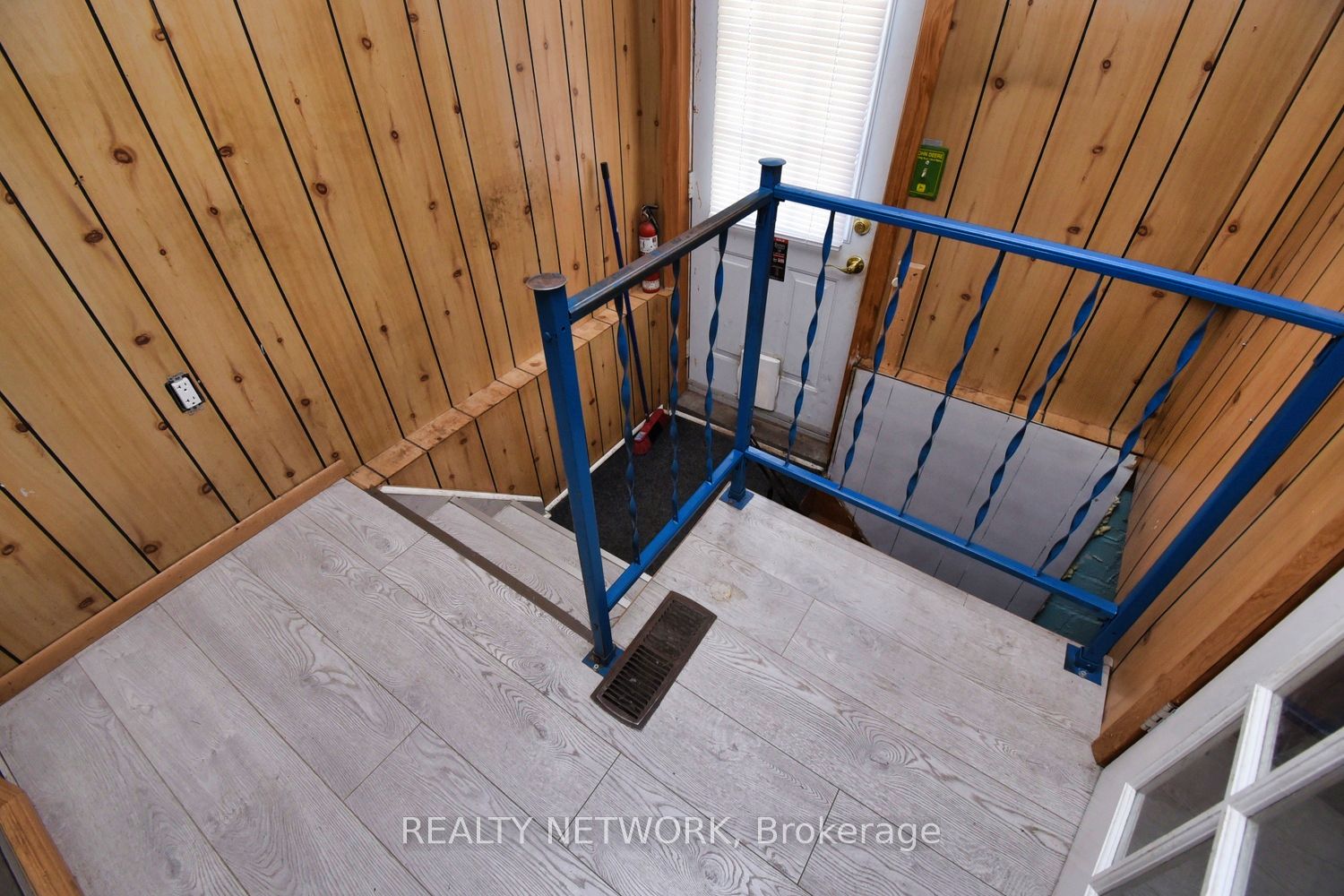 17 Craigroyston Road Property Photo 13