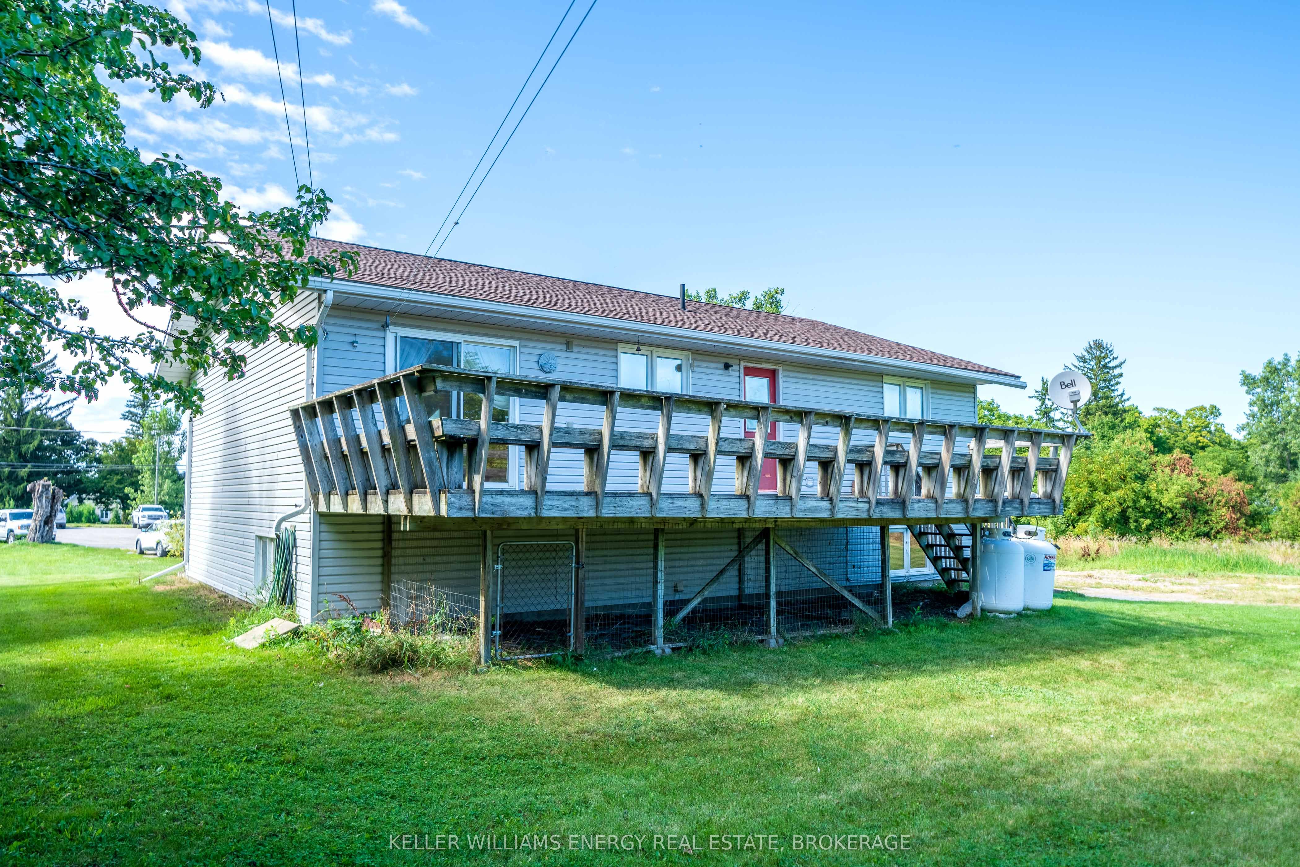 12699 Loyalist Parkway Property Photo 7
