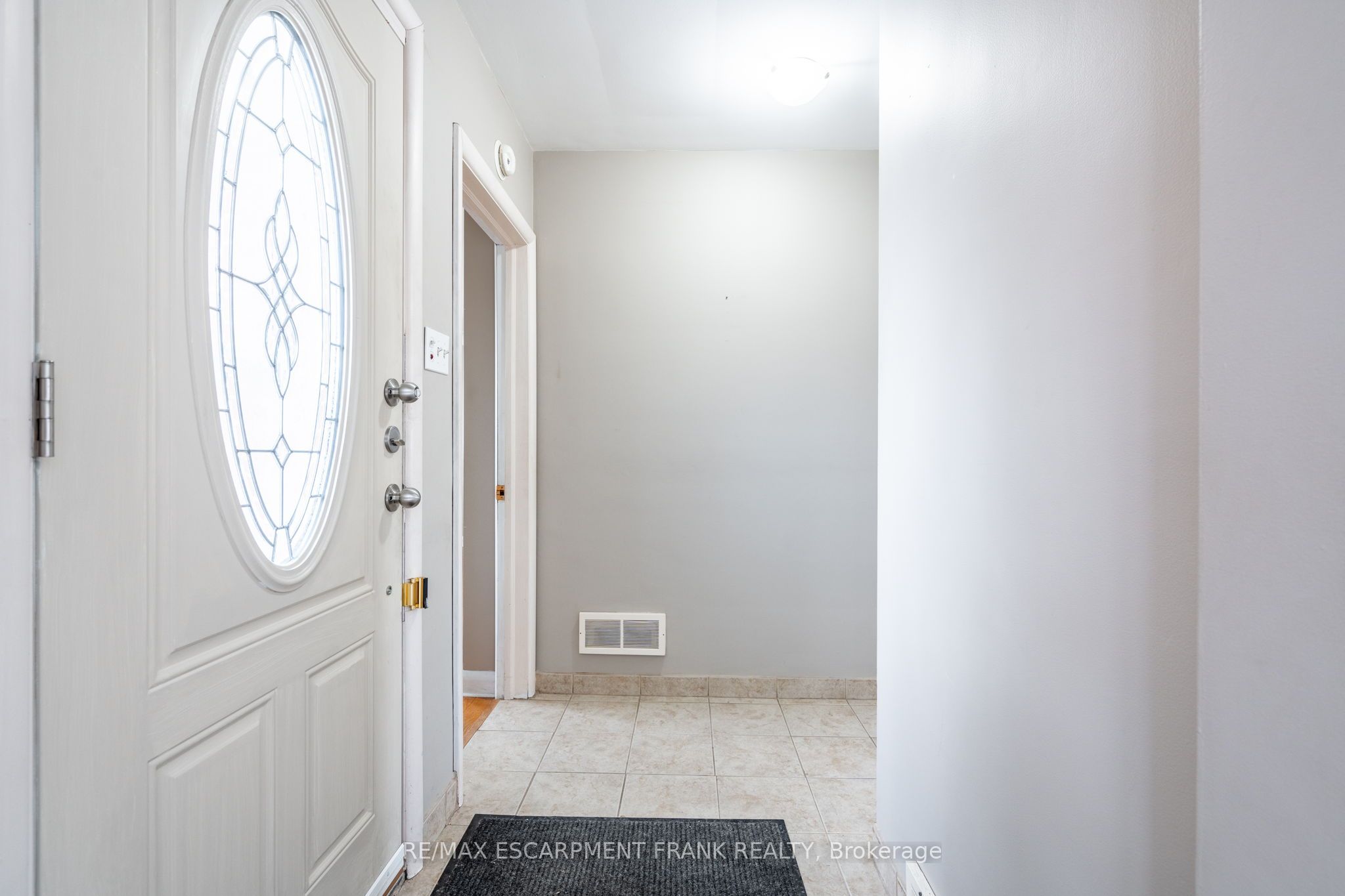 209 Nash Road Property Photo 5