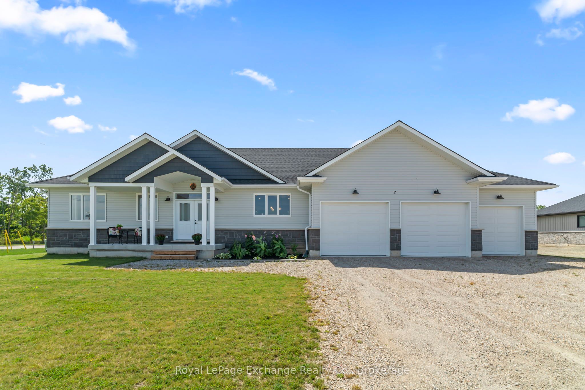 6 Mactavesh Cres Property Photo