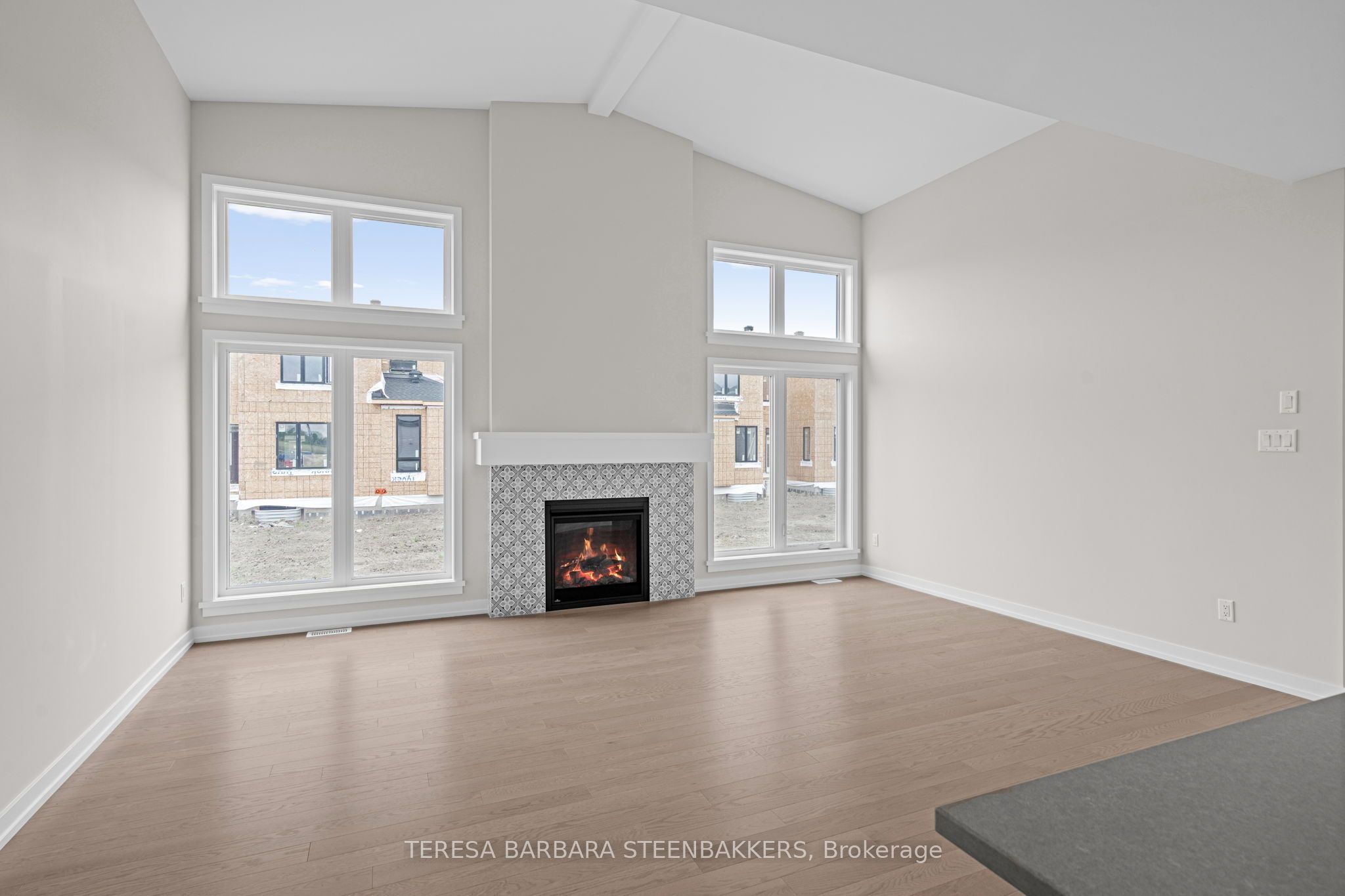 747 Kenny Gordon Avenue W Property Photo 15