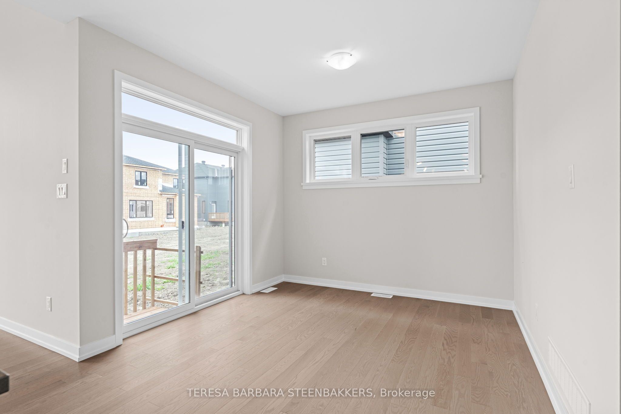 747 Kenny Gordon Avenue W Property Photo 19