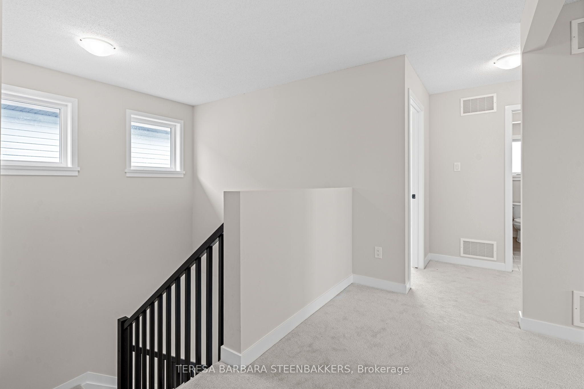 747 Kenny Gordon Avenue W Property Photo 21