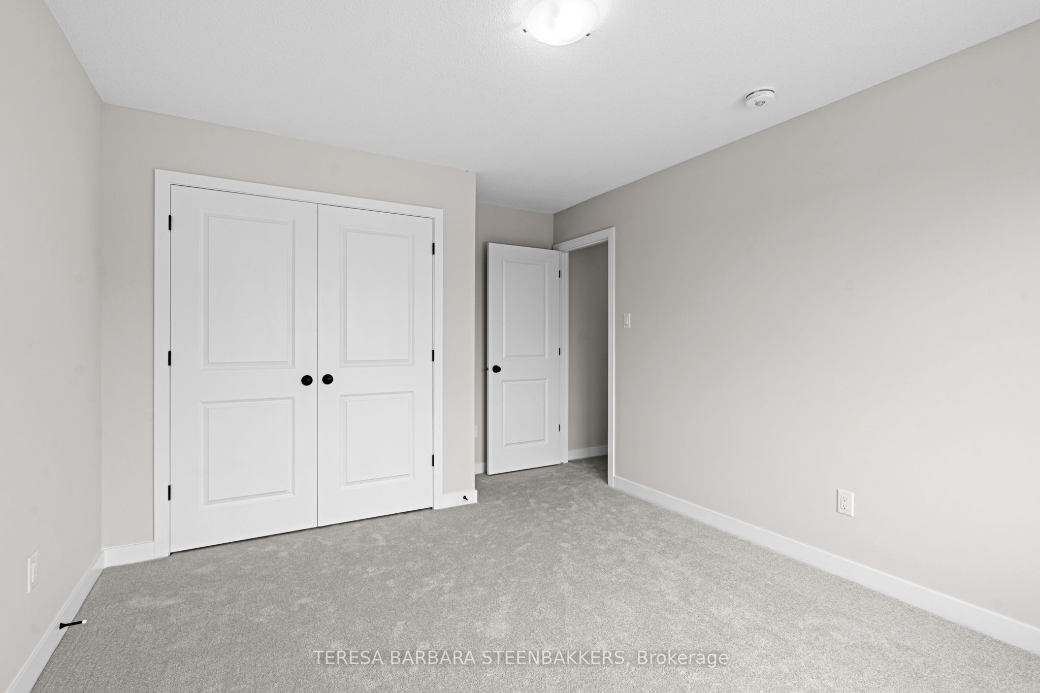 747 Kenny Gordon Avenue W Property Photo 25