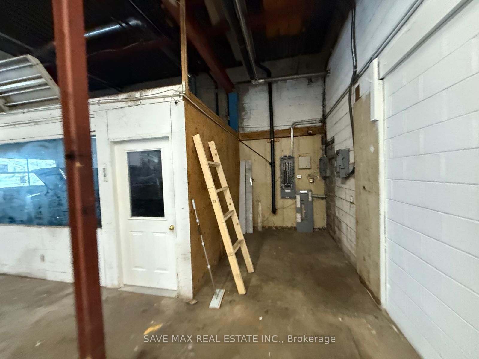 42095 Highway 3 Property Photo 14