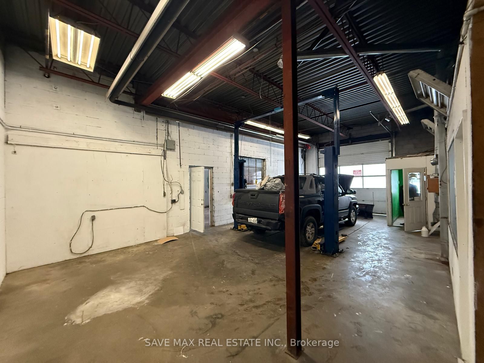 42095 Highway 3 Property Photo 17