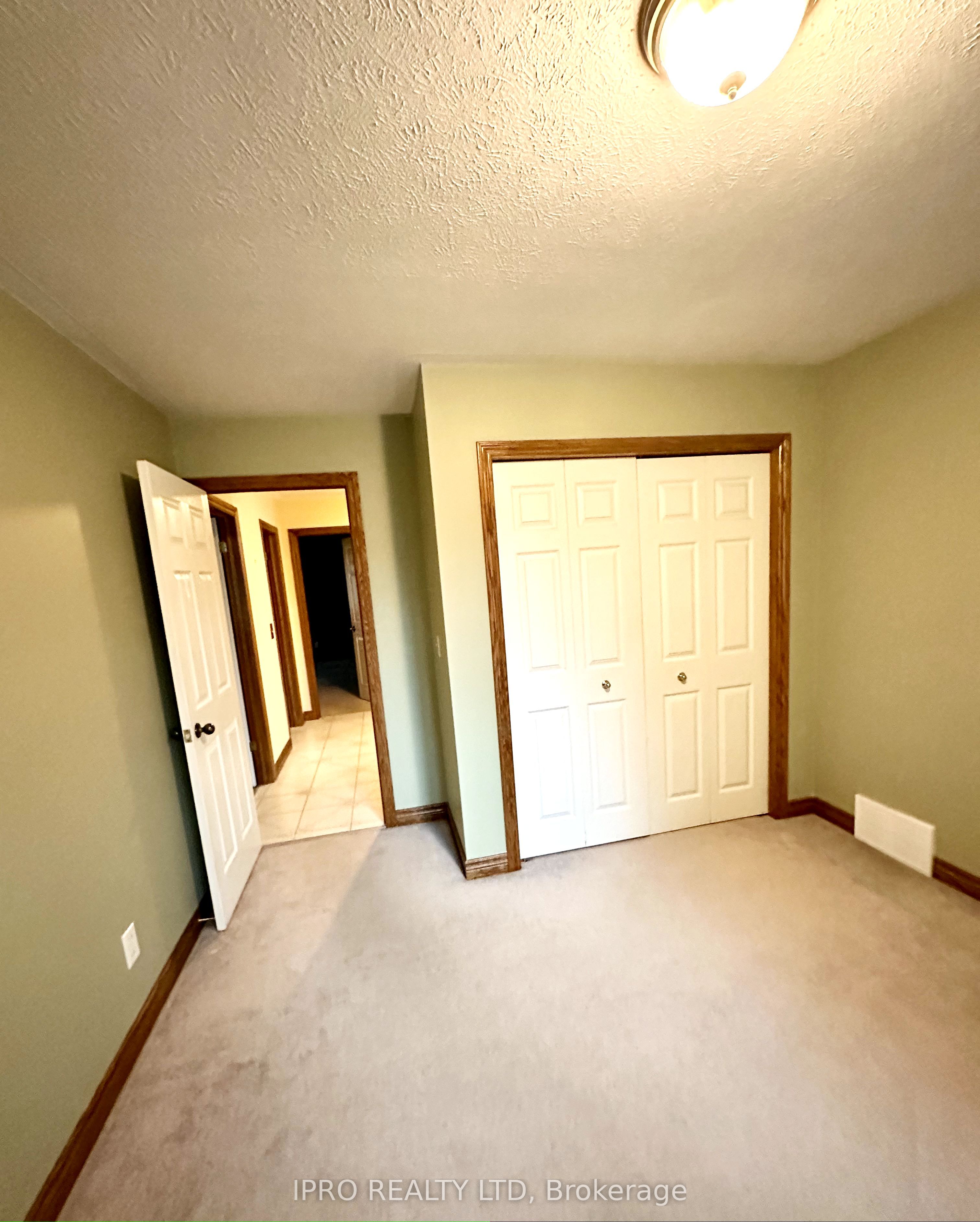 86 Glendale Drive Property Photo 35