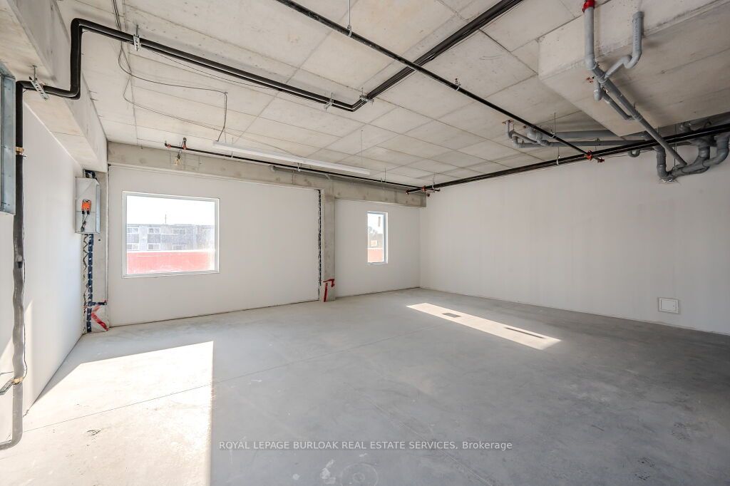 #1 - 301 Westmount Road Property Photo 13