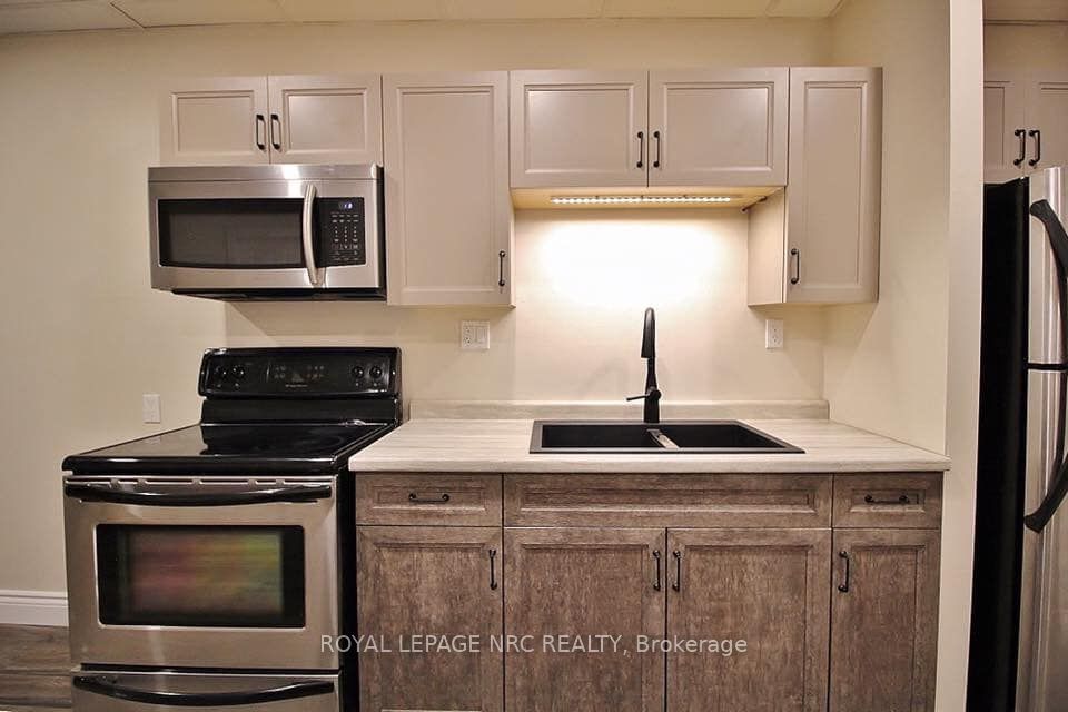 608 King Street Property Photo 3