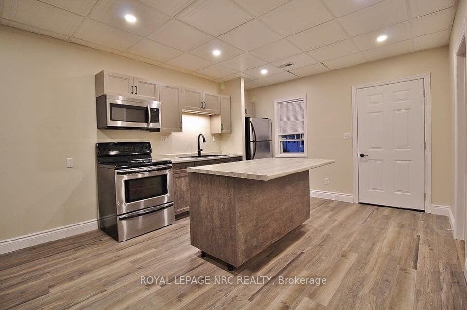 608 King Street Property Photo 4