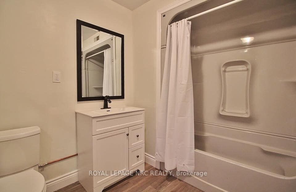 608 King Street Property Photo 7