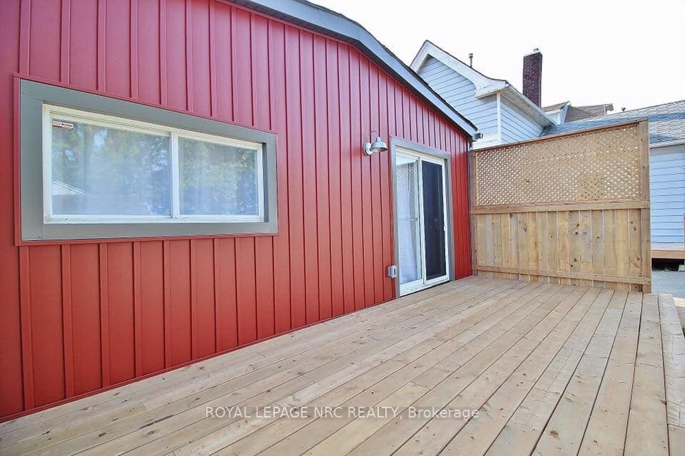 608 King Street Property Photo 13