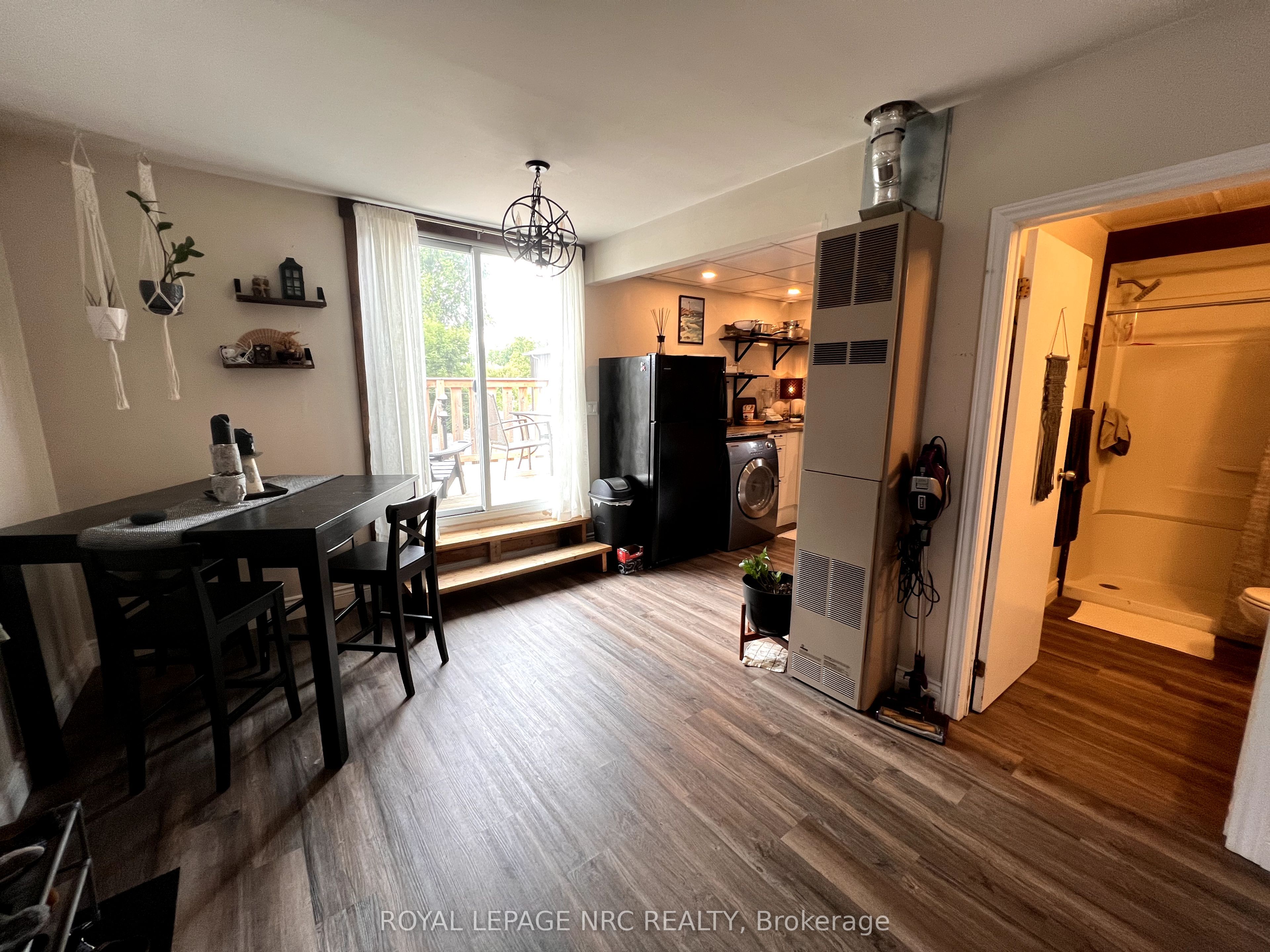 608 King Street Property Photo 14