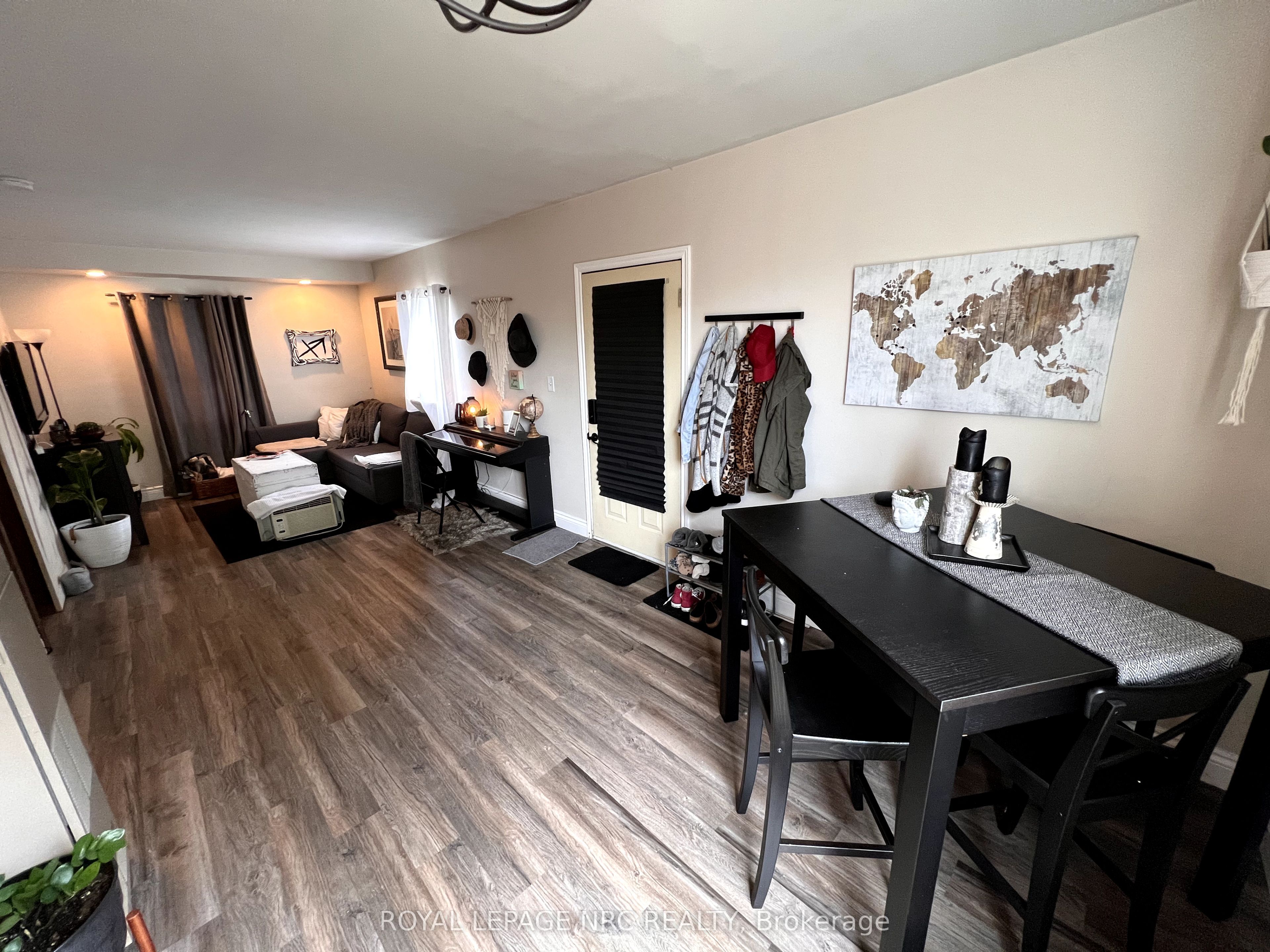 608 King Street Property Photo 15
