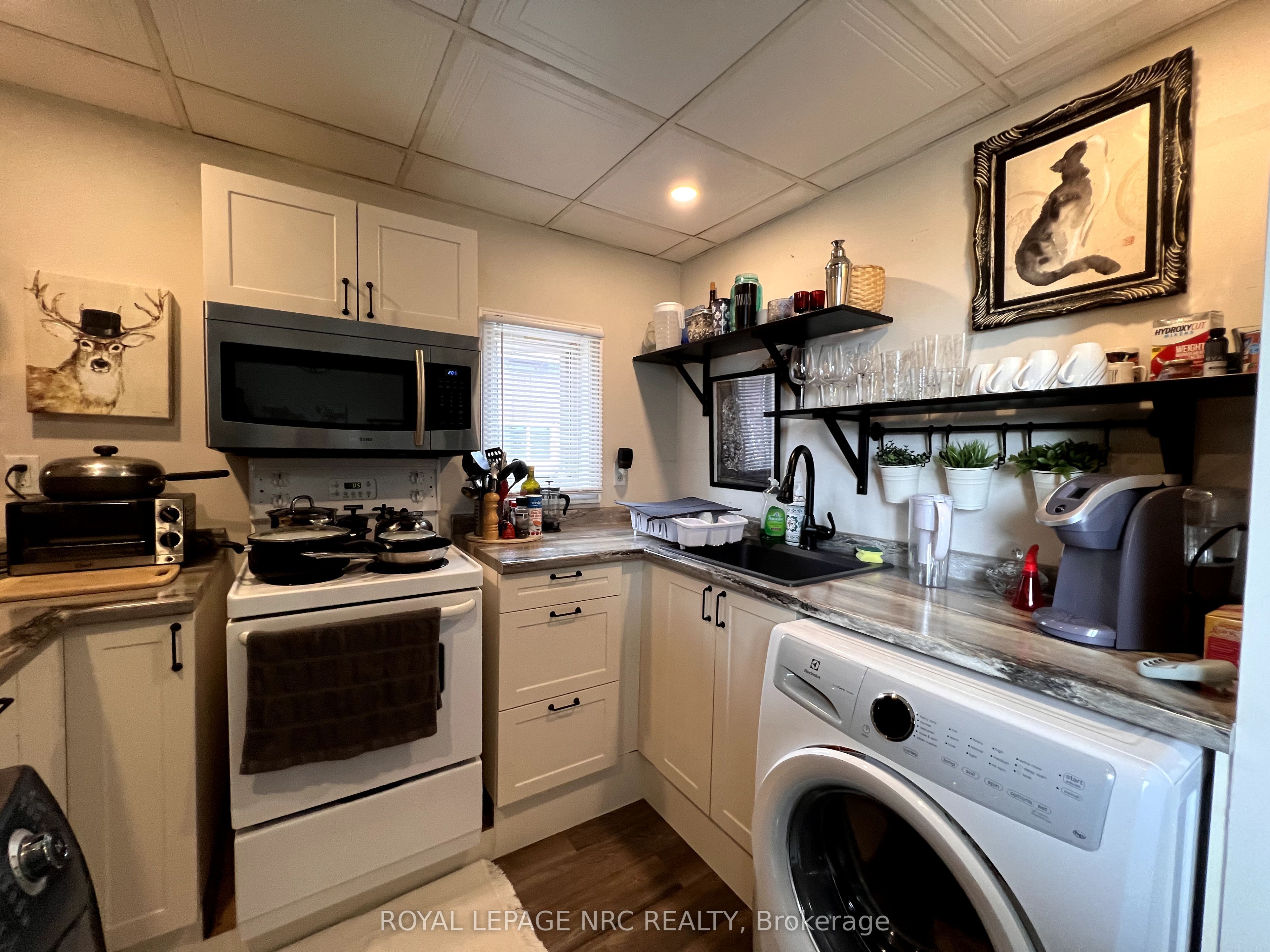 608 King Street Property Photo 16