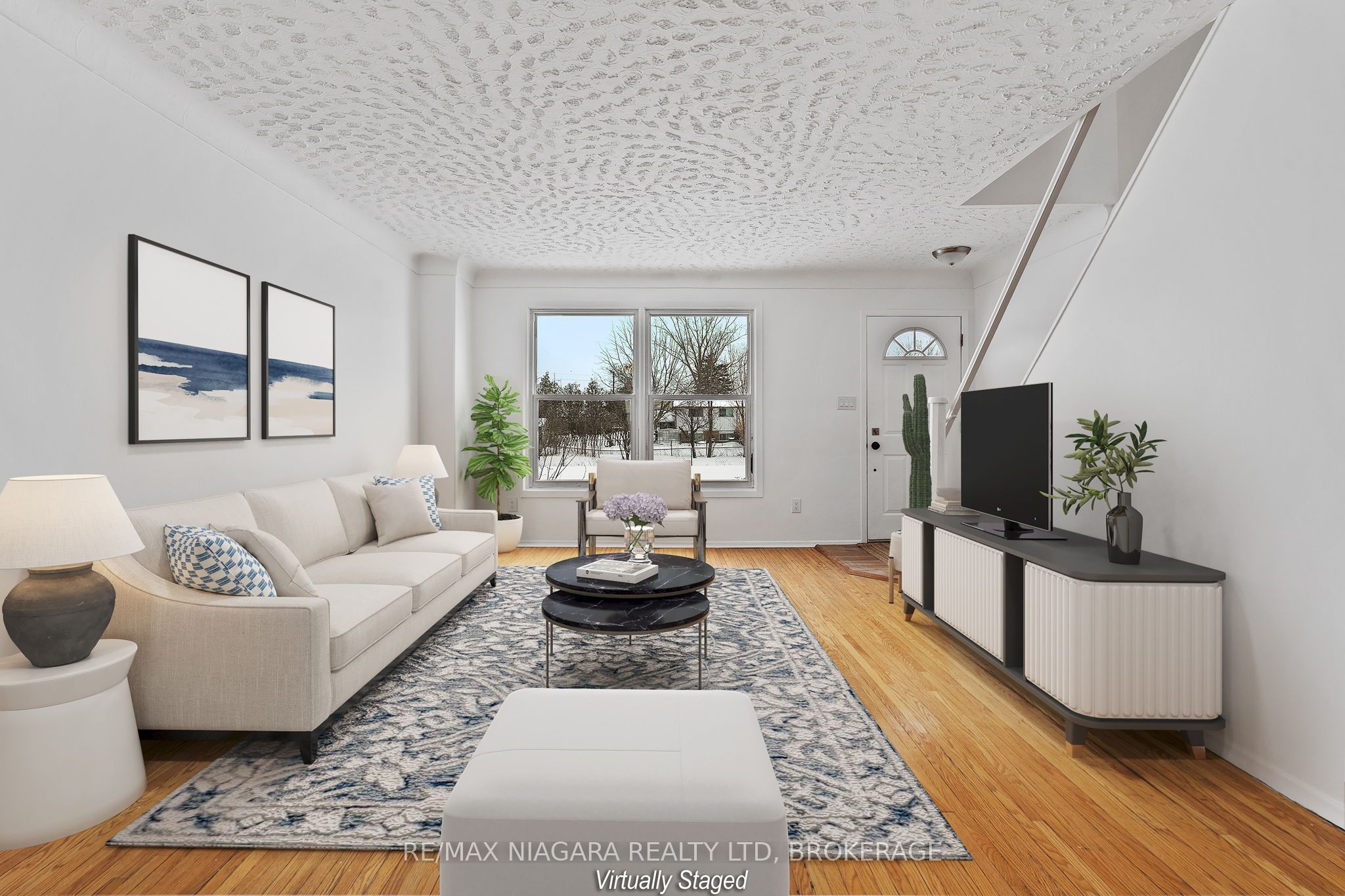 #3 - 254 Bertie Street Property Photo 1