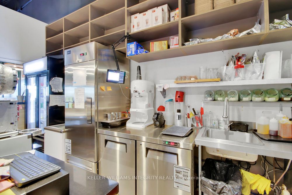 129 Riocan Ave Property Photo 20