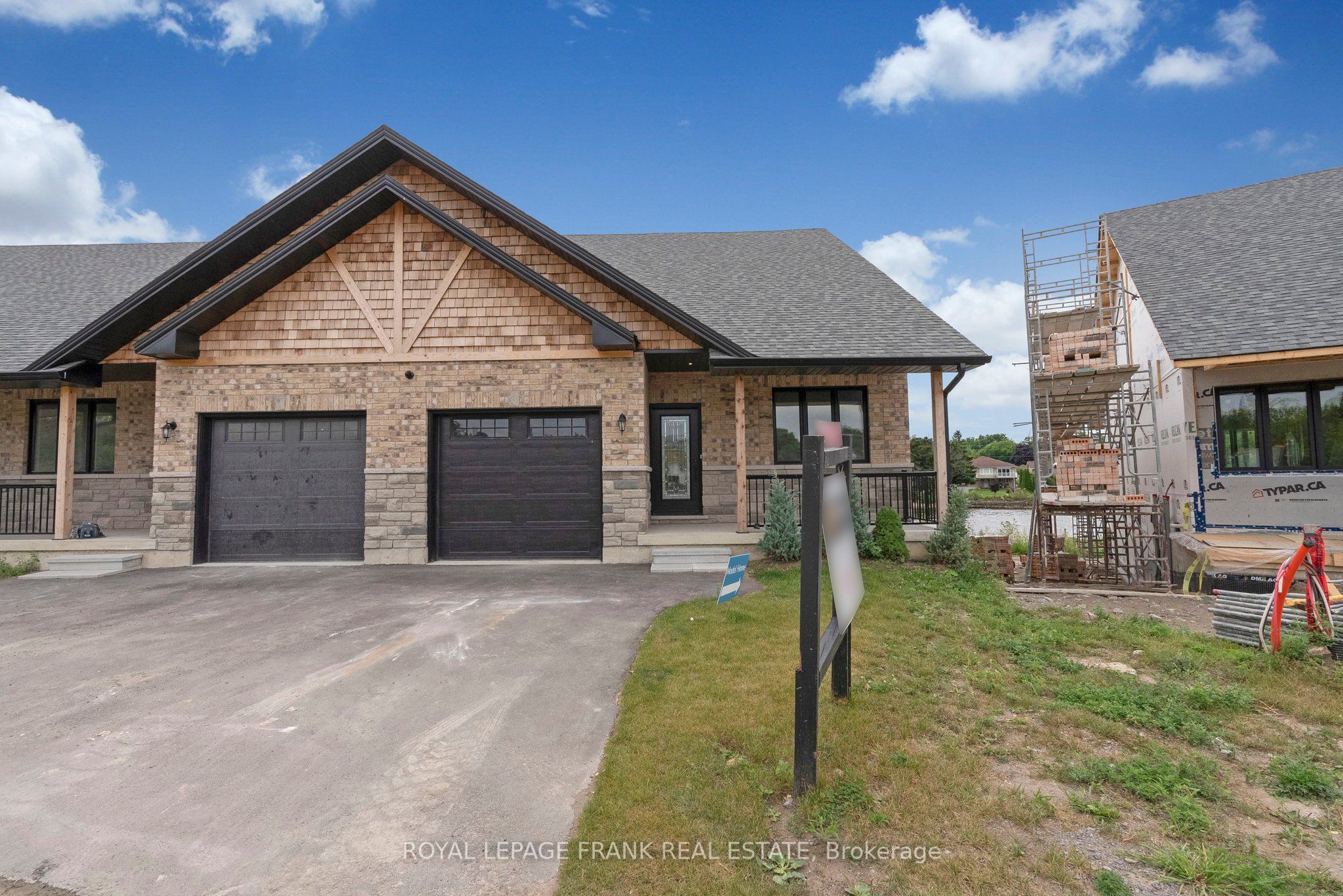 32 Pond Street Property Photo 1
