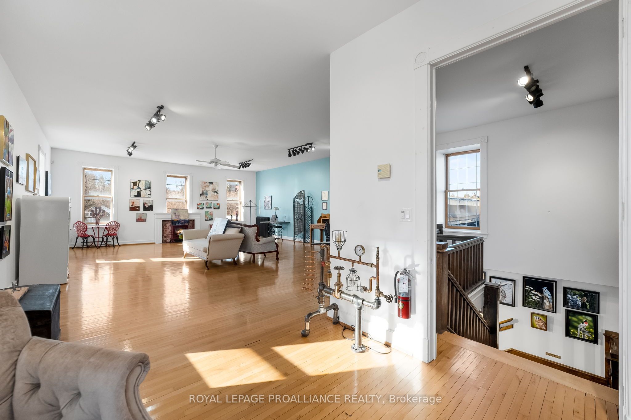 345 Victoria St N Property Photo 13