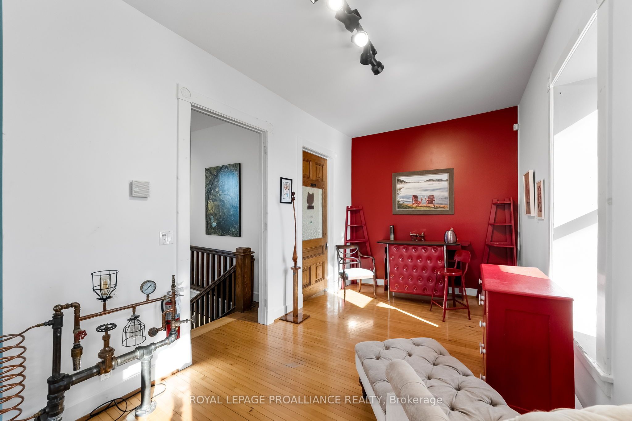 345 Victoria St N Property Photo 17