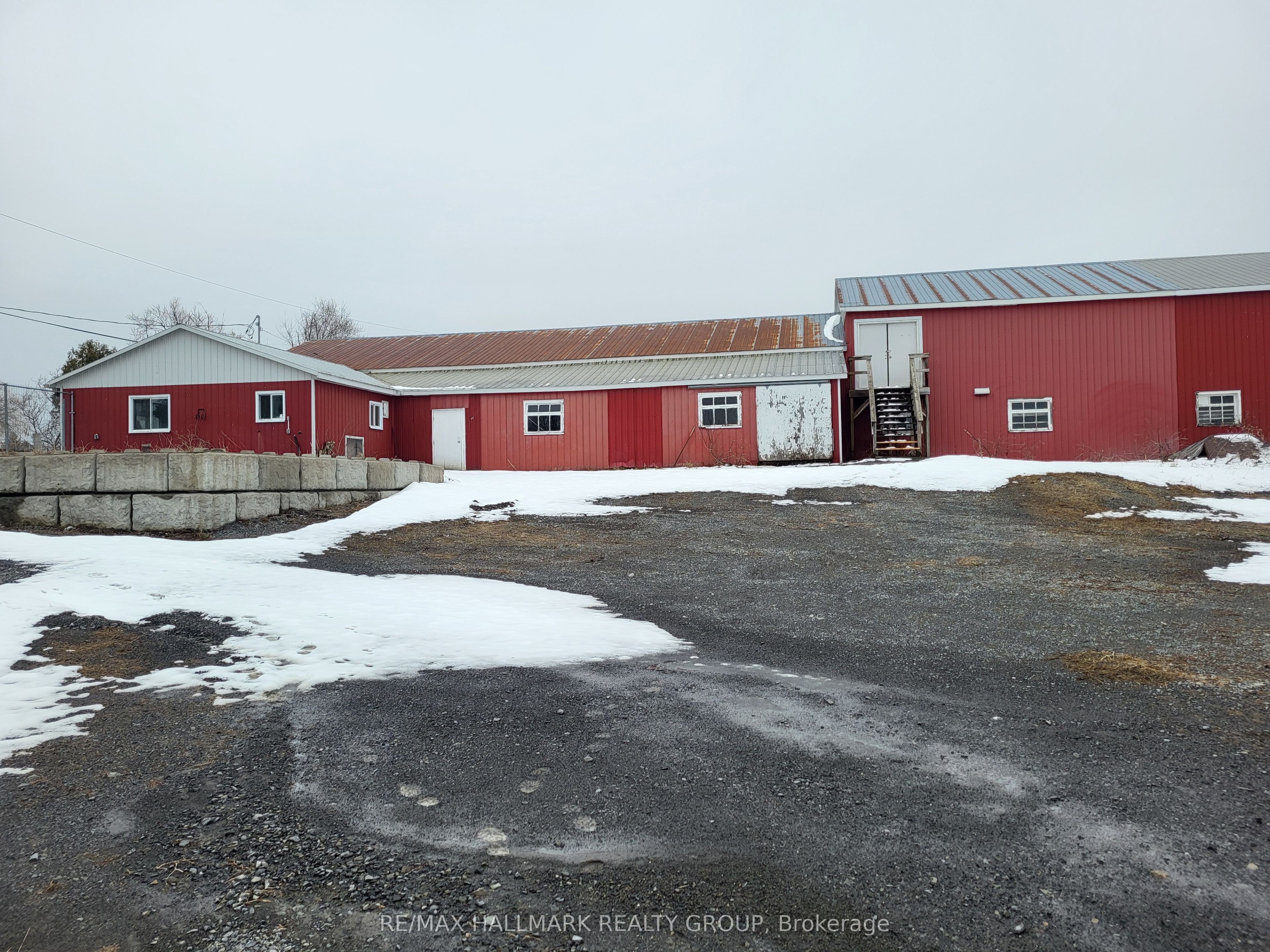 6786 Fourth Line Road Property Photo