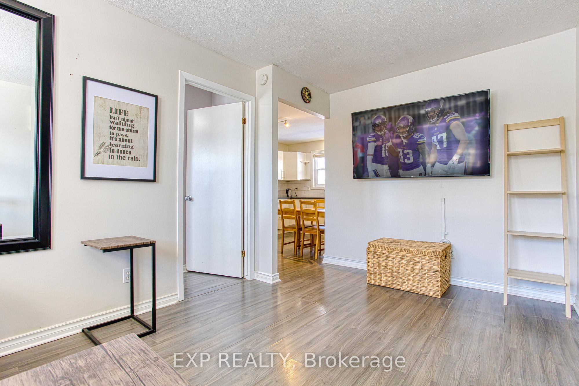 #10 - 3314 Menno Street Property Photo 8