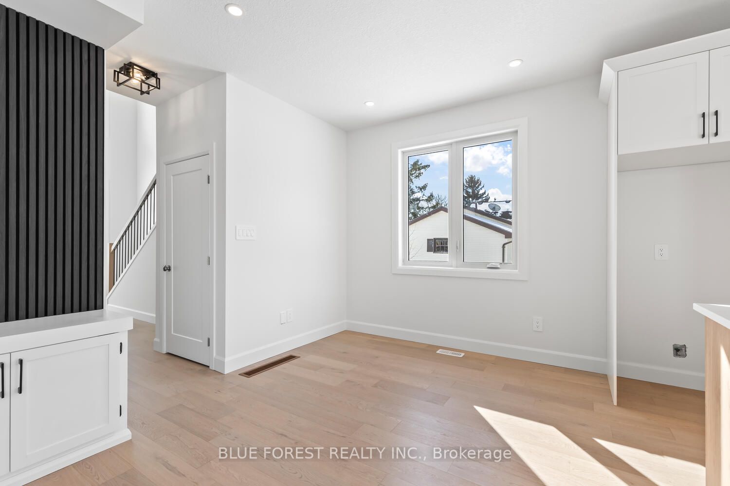 194-1 Mcrae Street Property Photo 4