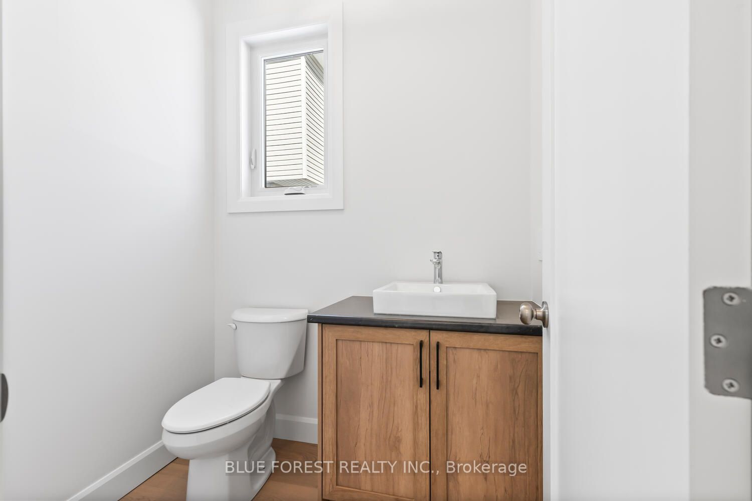 194-1 Mcrae Street Property Photo 5