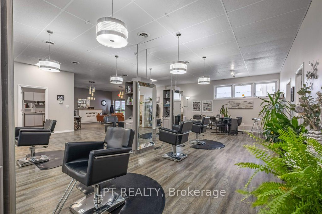 25 Dairy Avenue Property Photo 10
