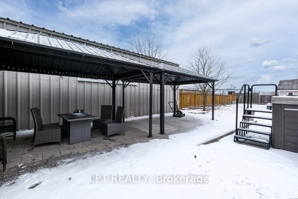 25 Dairy Avenue Property Photo 36