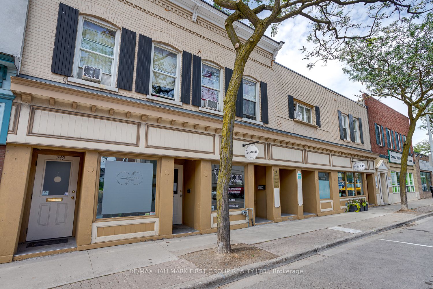 249-255 Division Street Property Photo 4