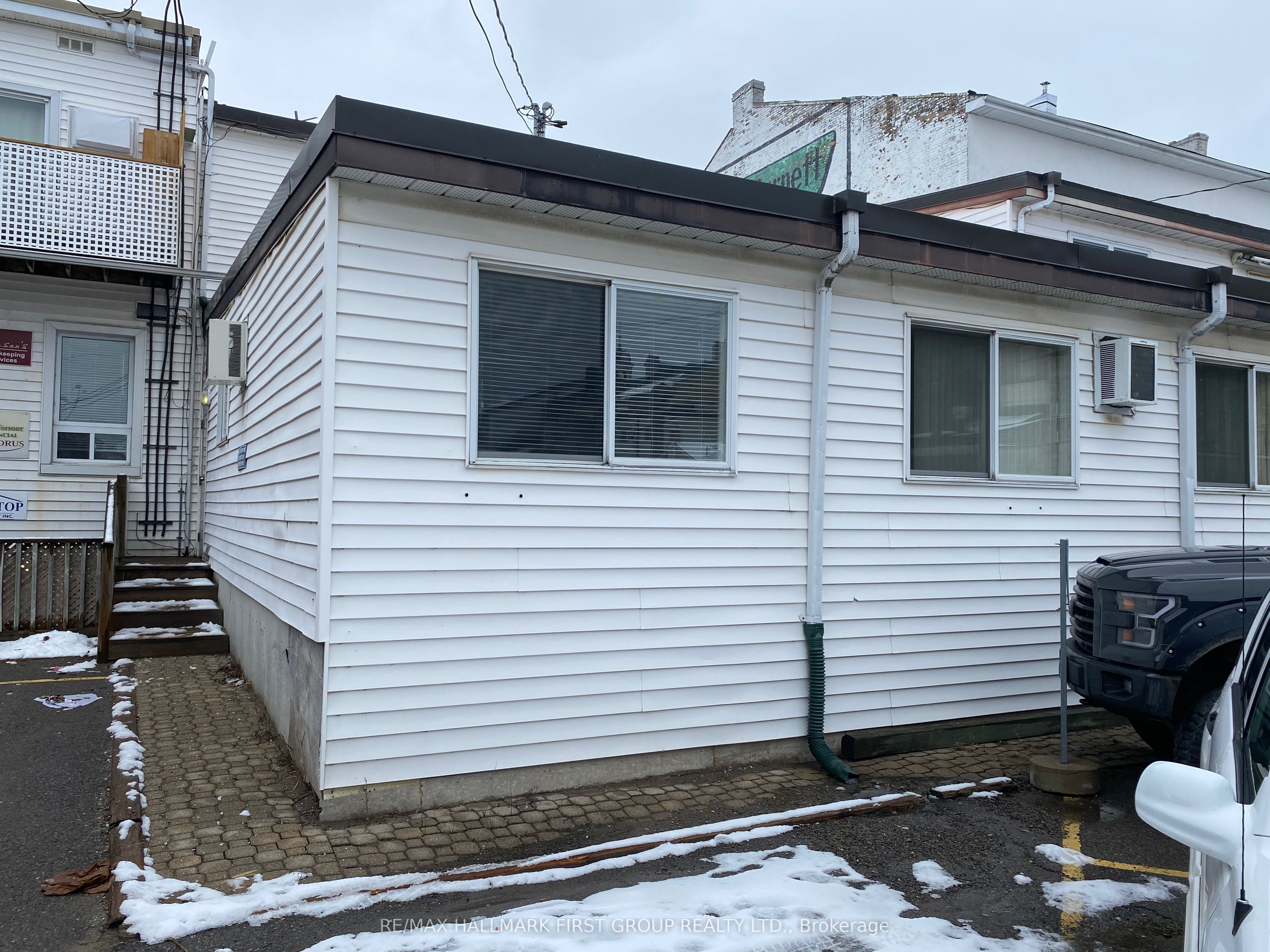 249-255 Division Street Property Photo 8