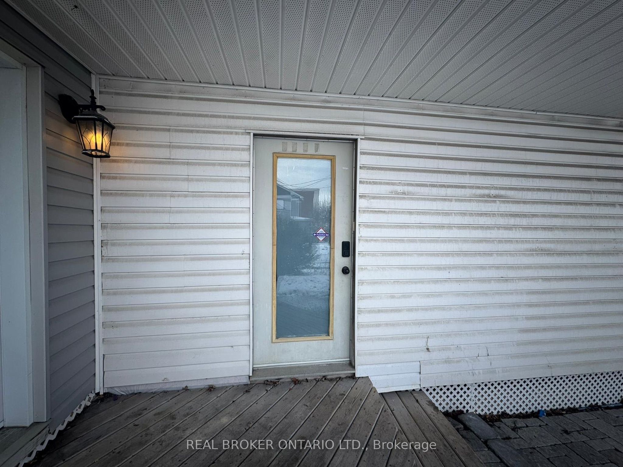 512 St Lawrence Street Property Photo 5