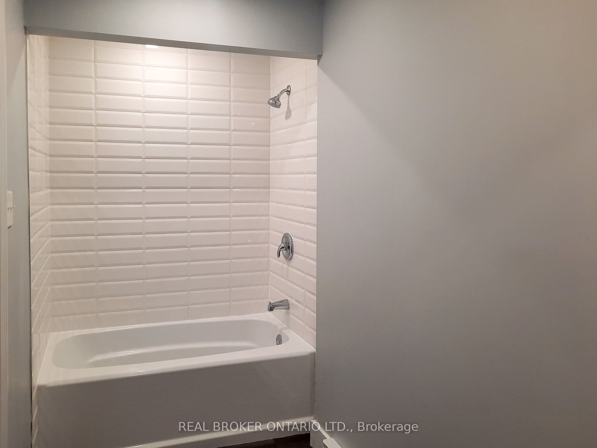 512 St Lawrence Street Property Photo 9