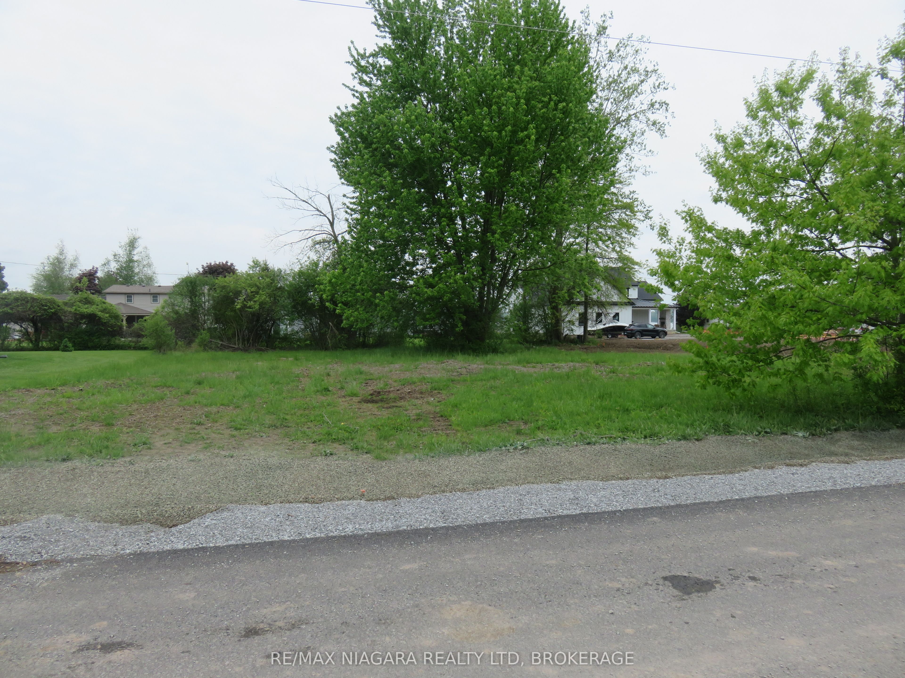 2134 Houck Cres Property Photo 1