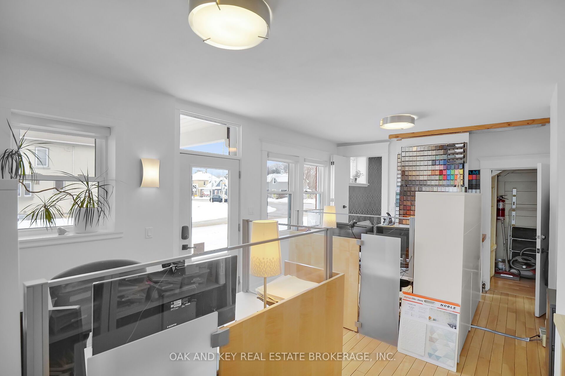 2424 Main Street Property Photo 15