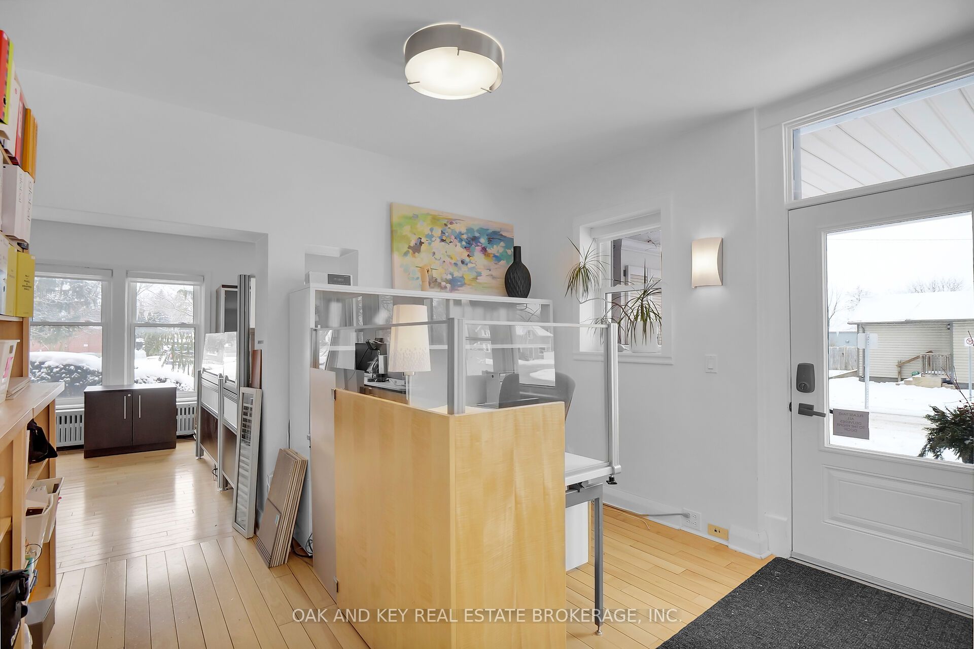 2424 Main Street Property Photo 16