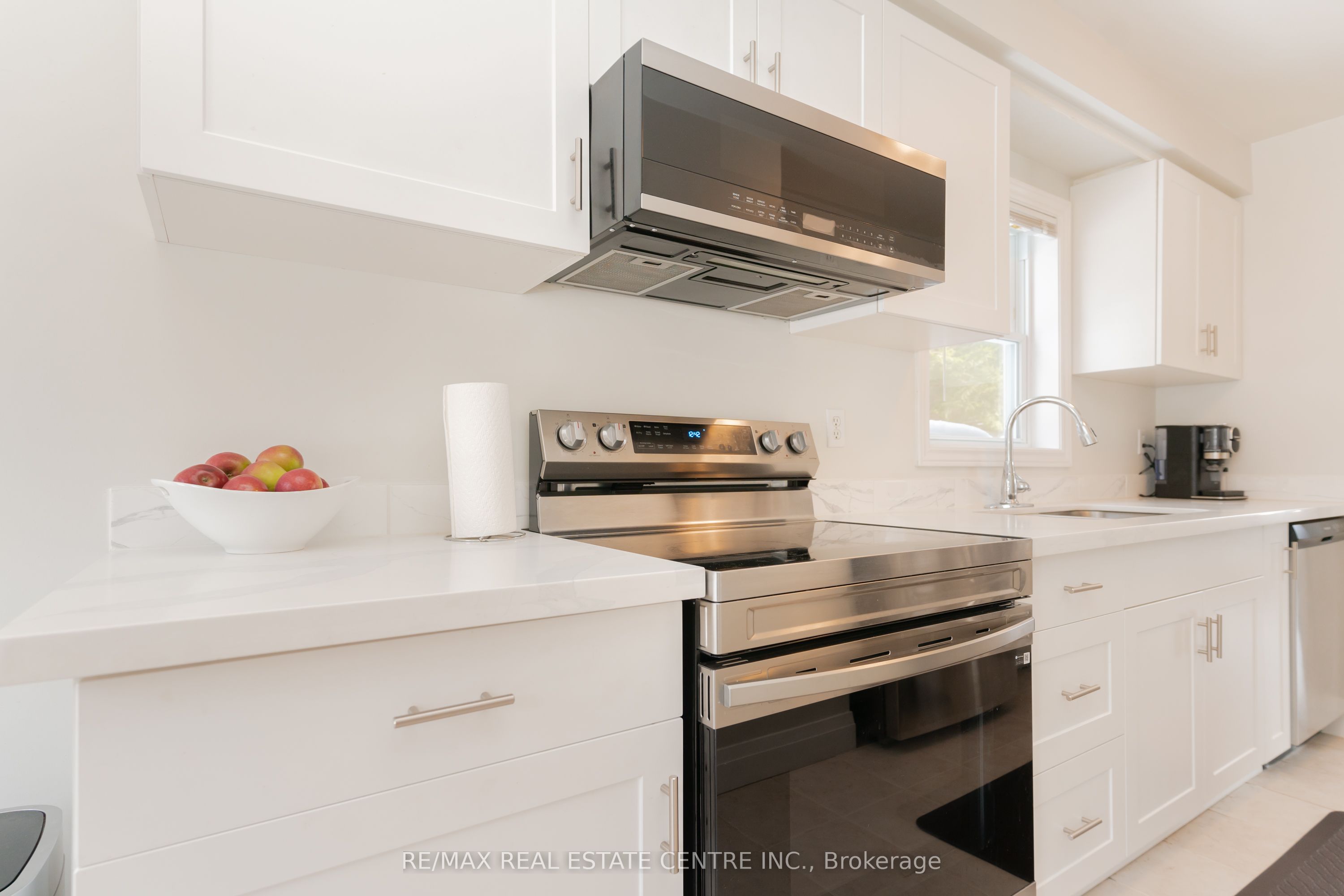 14 Russell Hill Road Property Photo 9