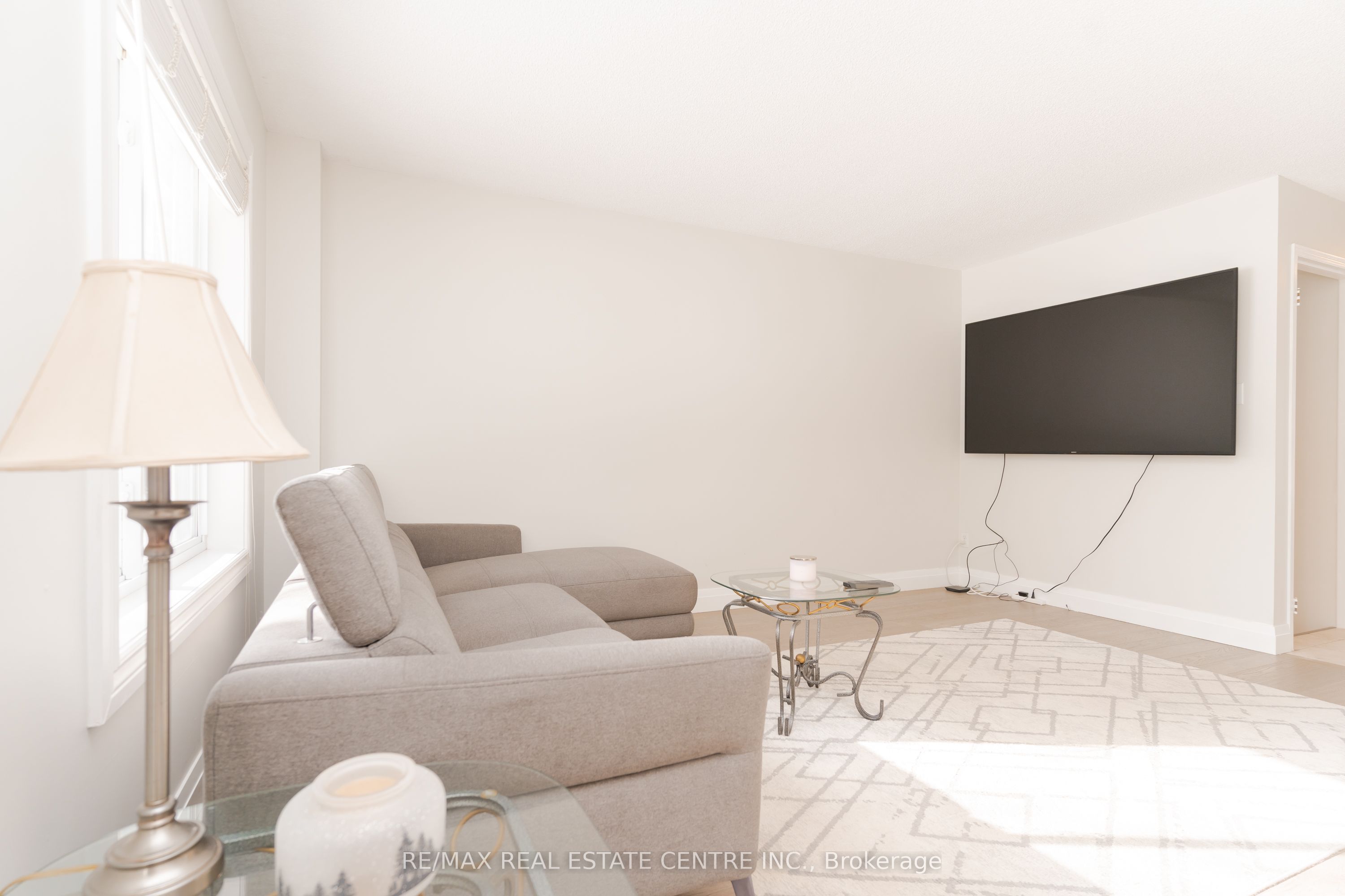 14 Russell Hill Road Property Photo 14