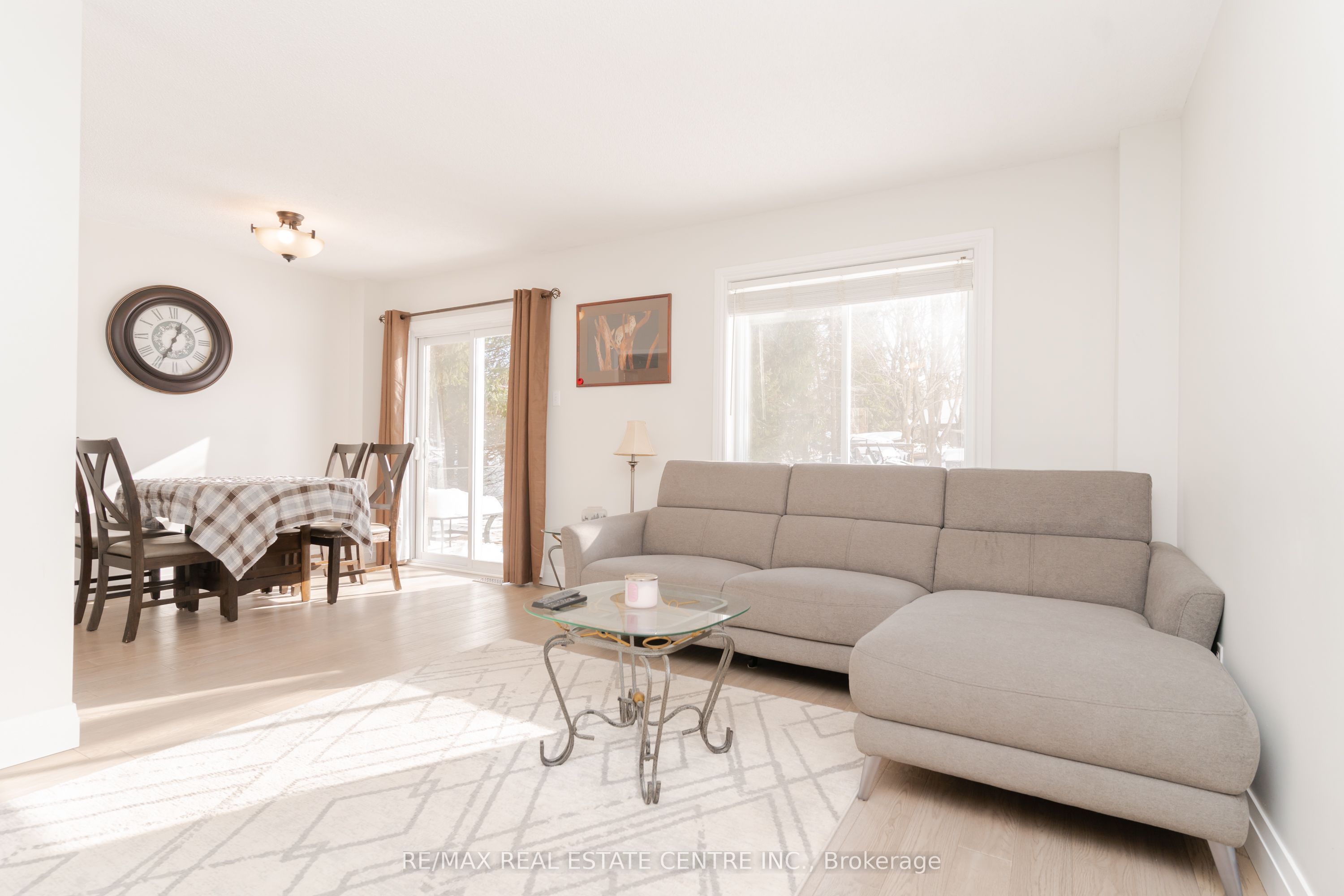 14 Russell Hill Road Property Photo 15