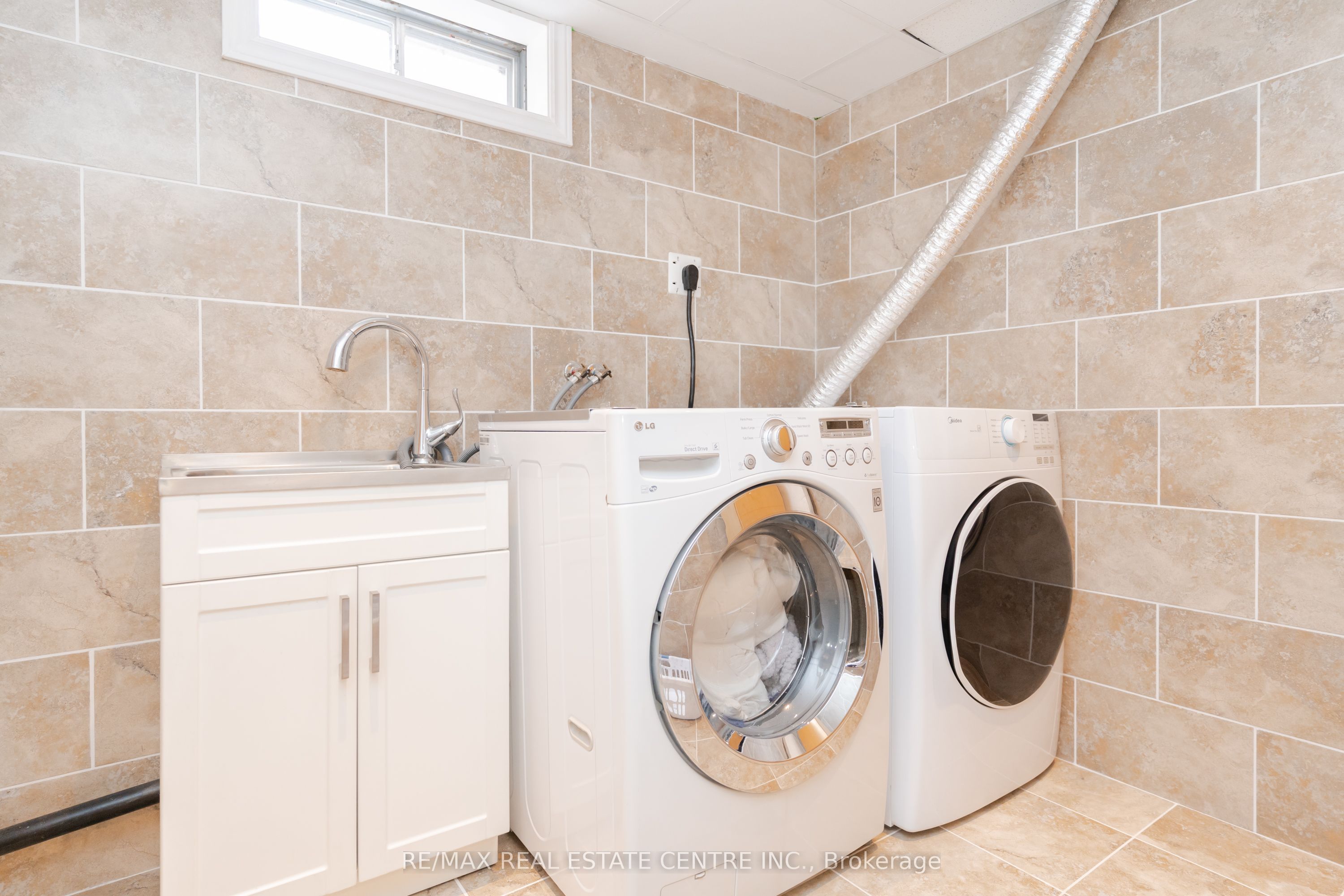14 Russell Hill Road Property Photo 34