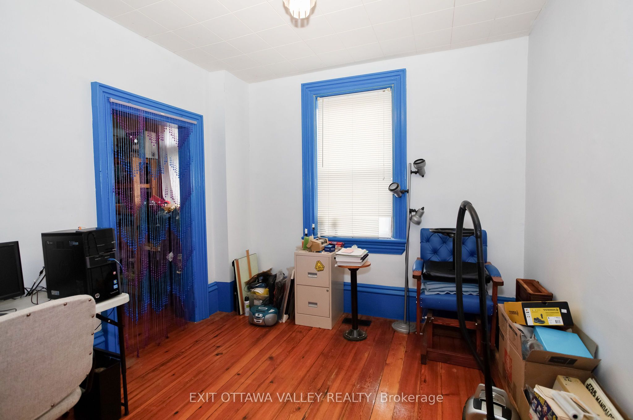 468 Moffat Street Property Photo 11