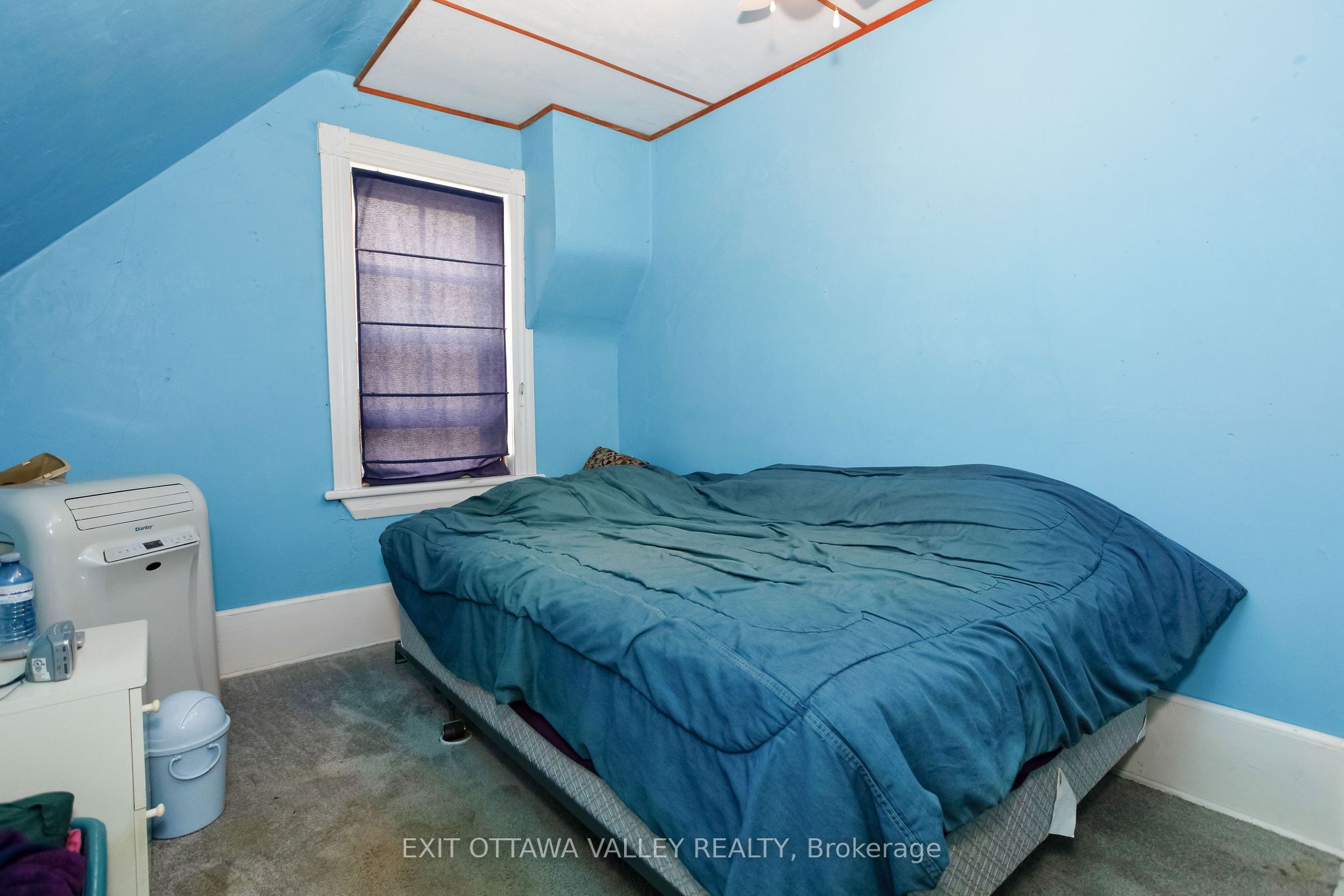 468 Moffat Street Property Photo 16