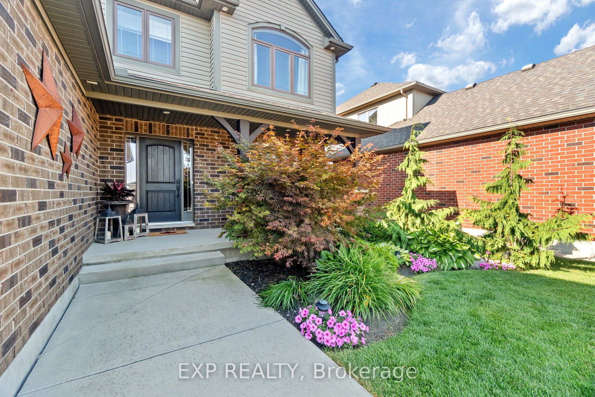 170 Watson Street Property Photo 2