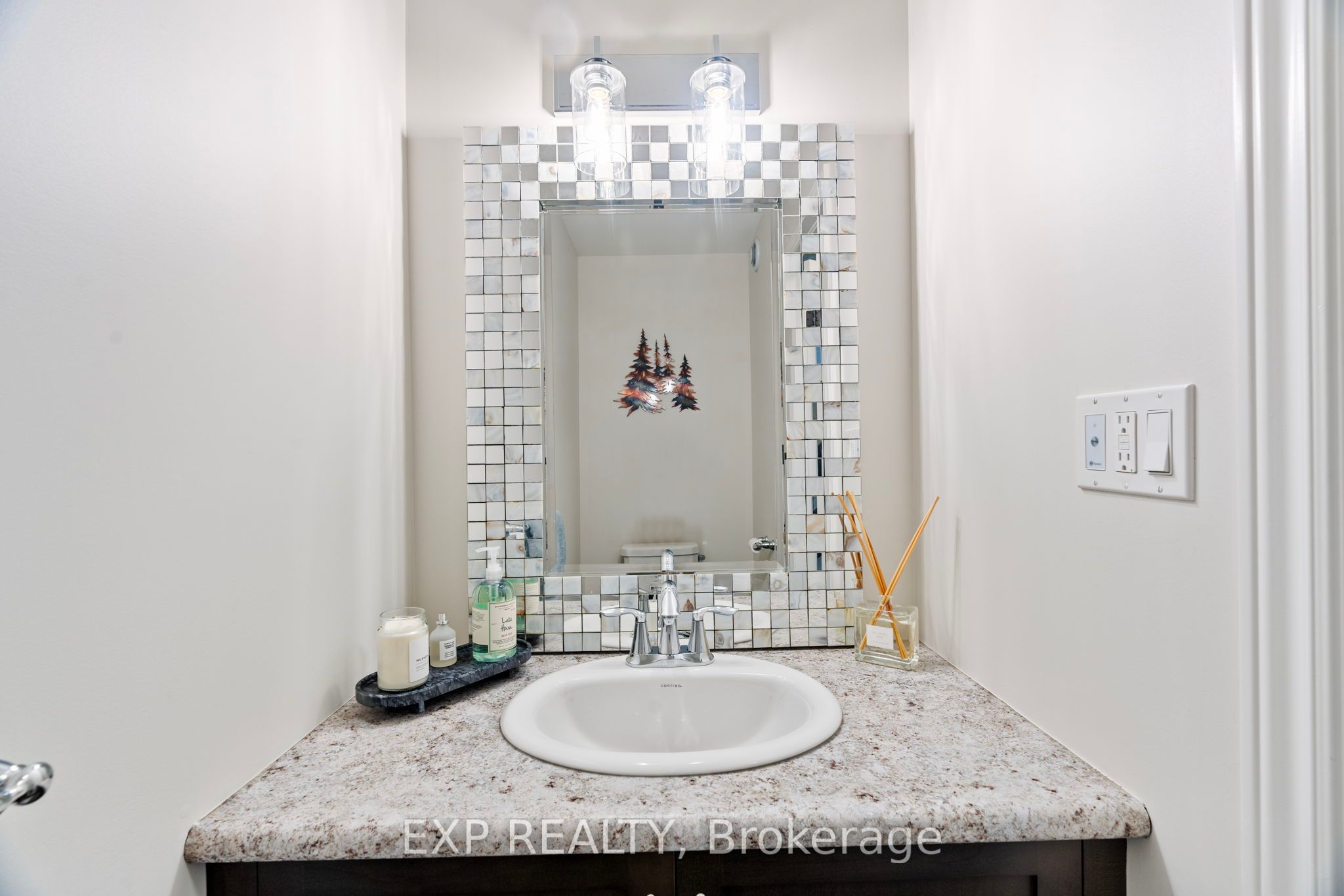 170 Watson Street Property Photo 6
