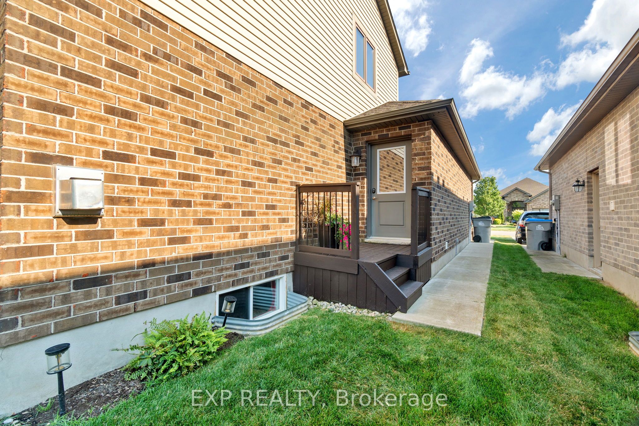 170 Watson Street Property Photo 32
