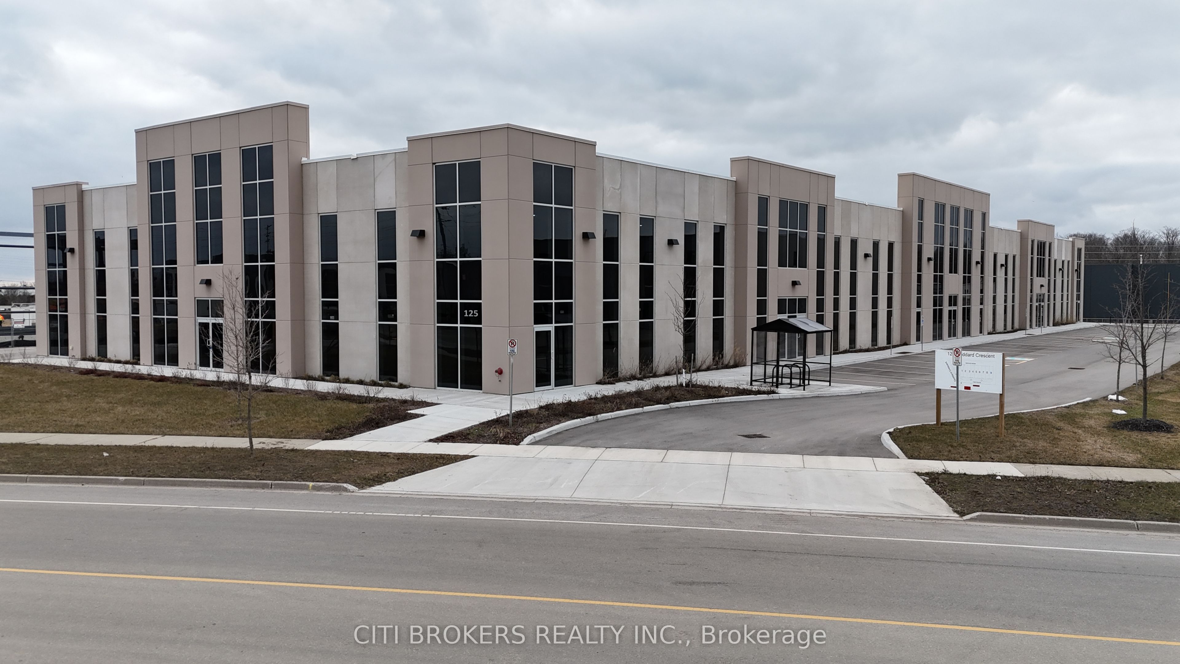#unit 6 - 125 Goddard Crescent Property Photo 1