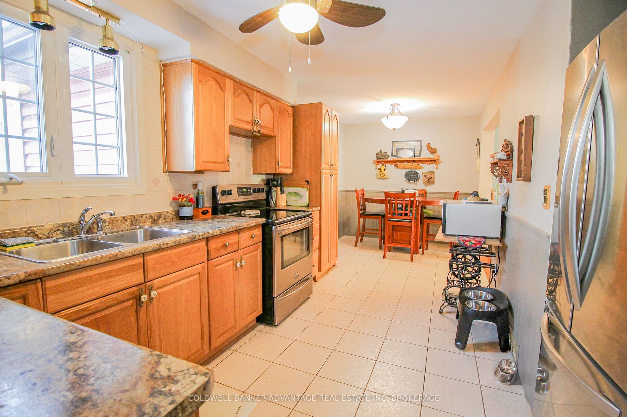 7060 Garner Road Property Photo 9