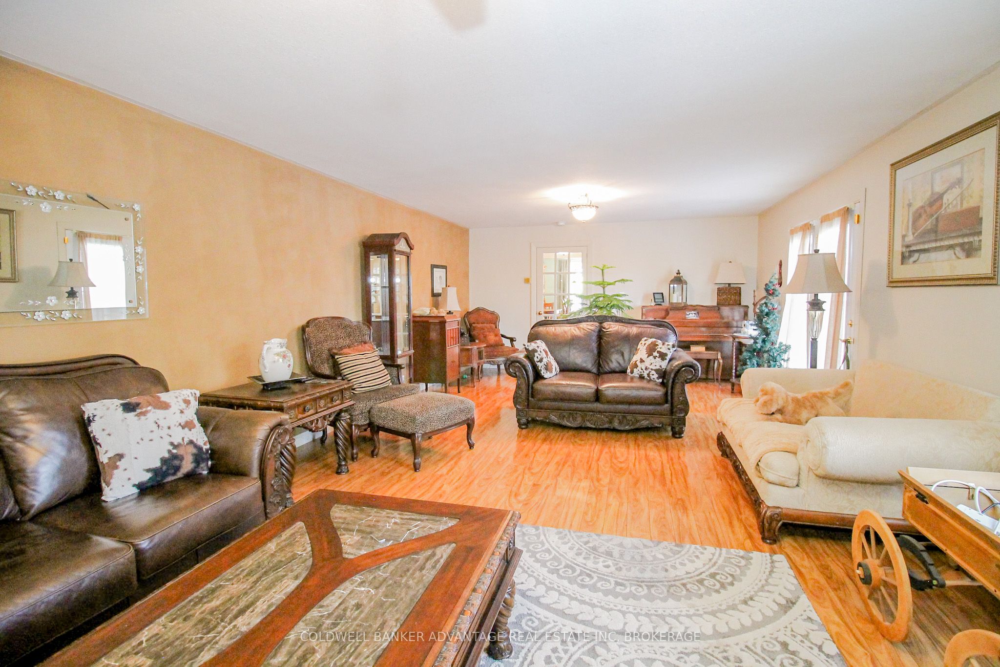 7060 Garner Road Property Photo 15