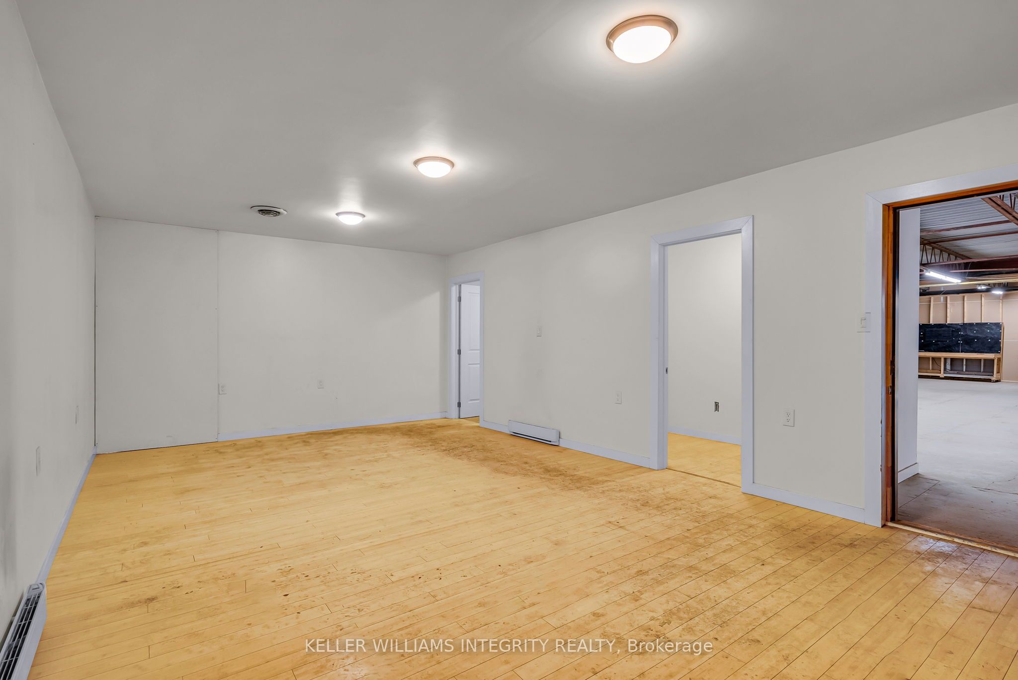 3205 Swansea Cres Property Photo 23